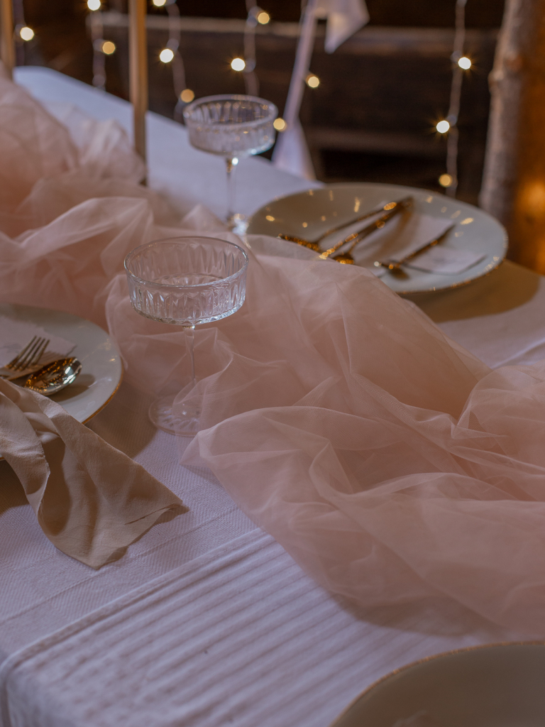 somistevuokraamo_tylli_vaaleanpunainen_tuotekuva